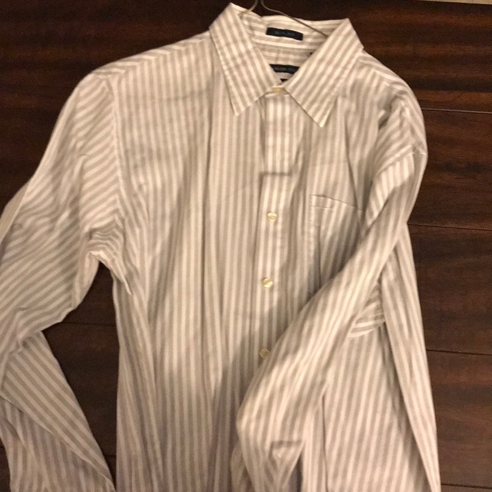 Collared dress shirt